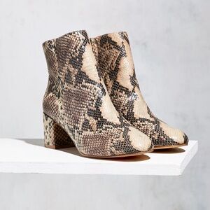 Urban Outfitters Thelma Snakeskin Pattern Ankle Boots